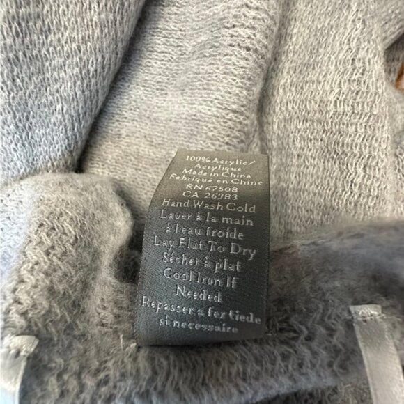 Women’s Vince Camuto Light Grey Feels Like Home Fringe Ruana - Picture 10 of 10